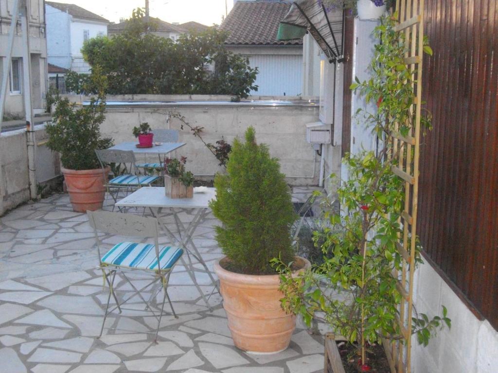 Hotel Le Parisien Saintes Pokoj fotografie